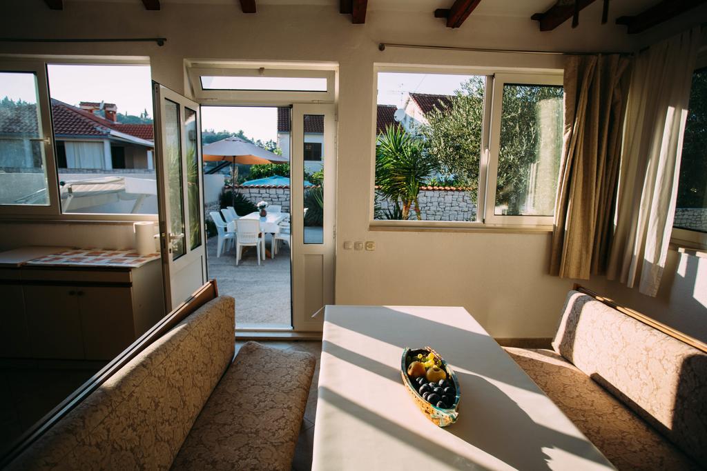 Apartments Ivana Sutivan ภายนอก รูปภาพ